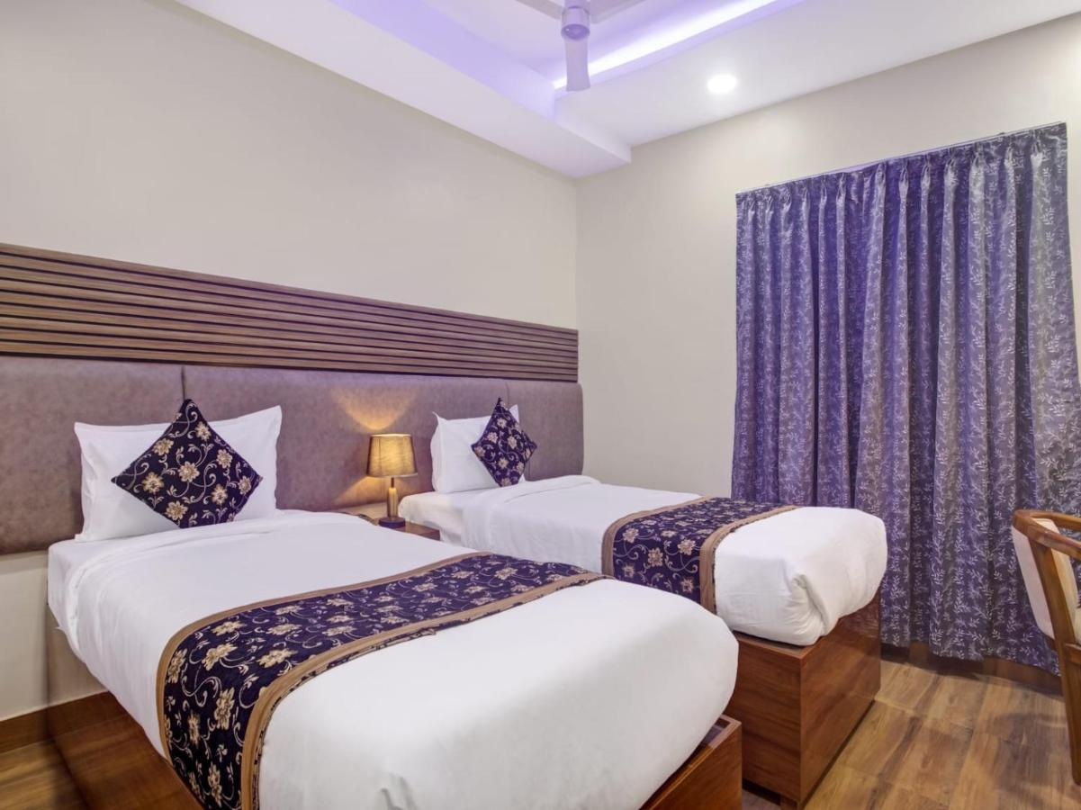 The Superb Hotel Pvt Ltd Хидерабад Екстериор снимка